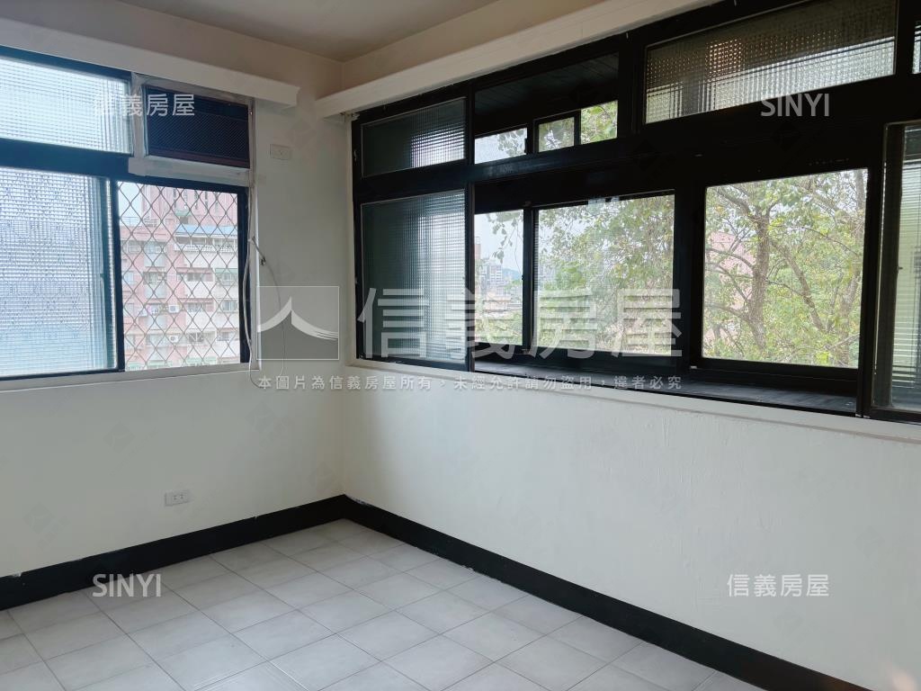 潤泰美景三面景觀美屋房屋室內格局與周邊環境