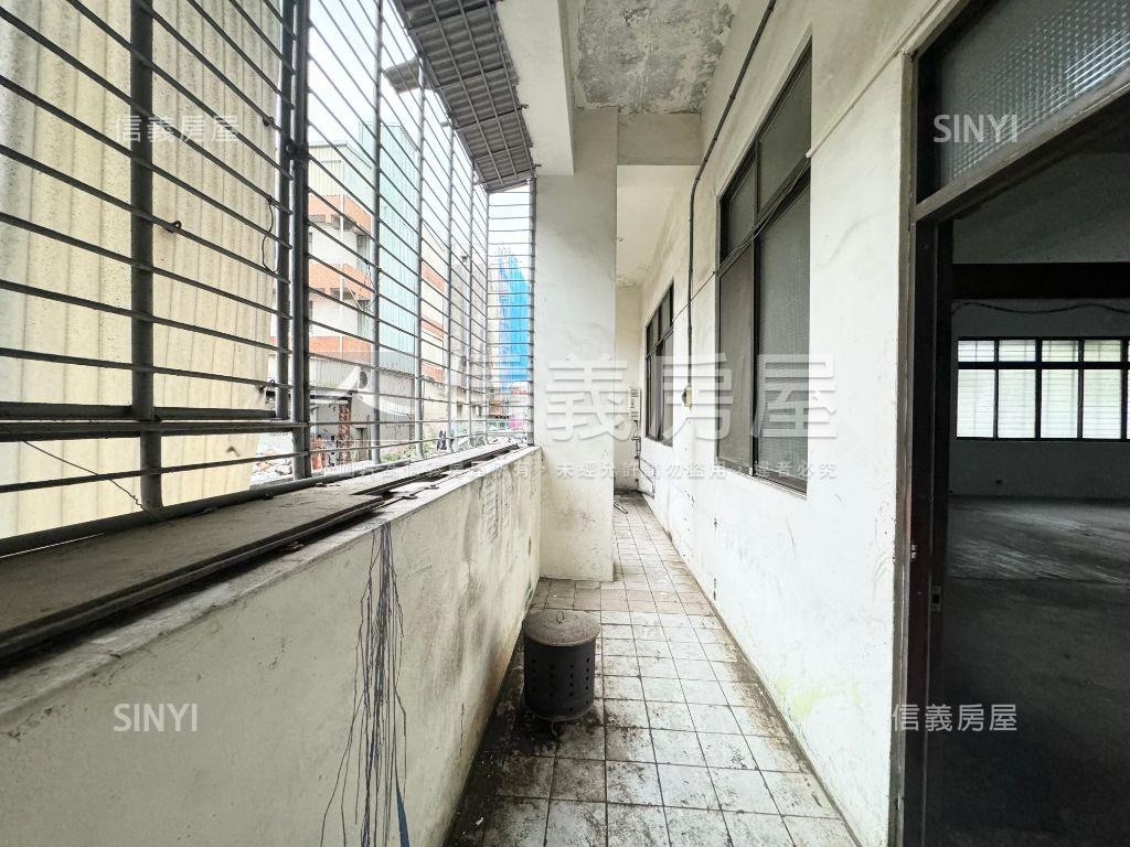 【化成路採光近捷運廠房】房屋室內格局與周邊環境