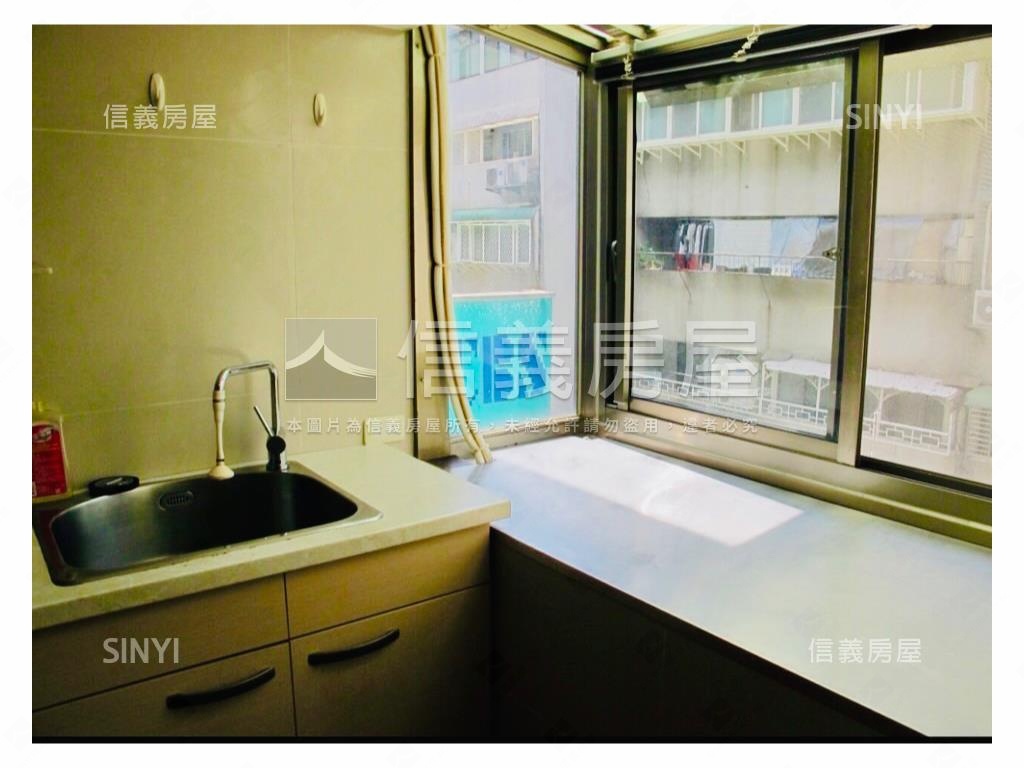 【壓箱釋出】東區忠孝華廈房屋室內格局與周邊環境