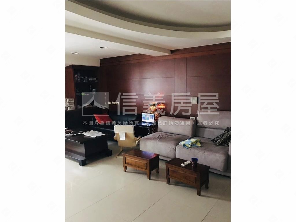【壓箱釋出】東區忠孝華廈房屋室內格局與周邊環境
