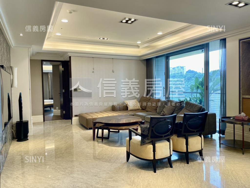 美麗殿尊爵豪邸房屋室內格局與周邊環境