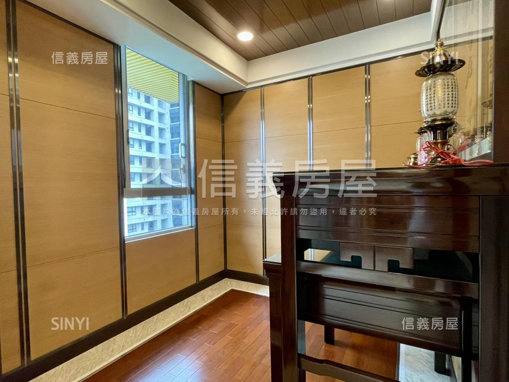 美麗殿尊爵豪邸房屋室內格局與周邊環境