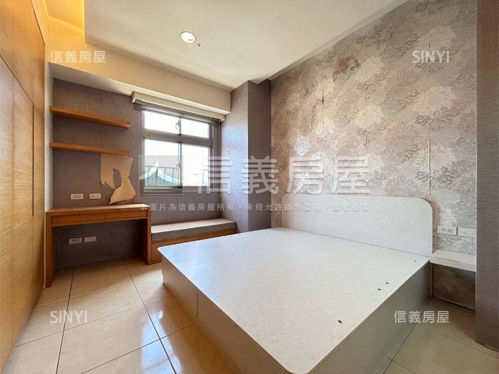 景華苑高樓四房車位房屋室內格局與周邊環境
