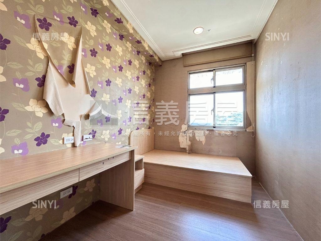 景華苑高樓四房車位房屋室內格局與周邊環境