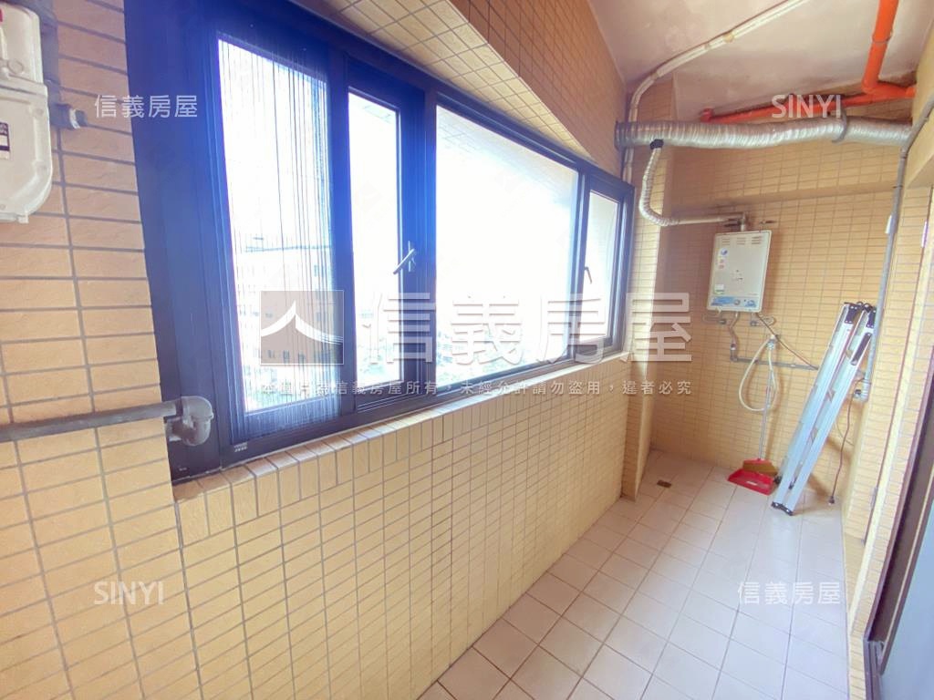 法國玫瑰ＬＧ０８兩房車位房屋室內格局與周邊環境