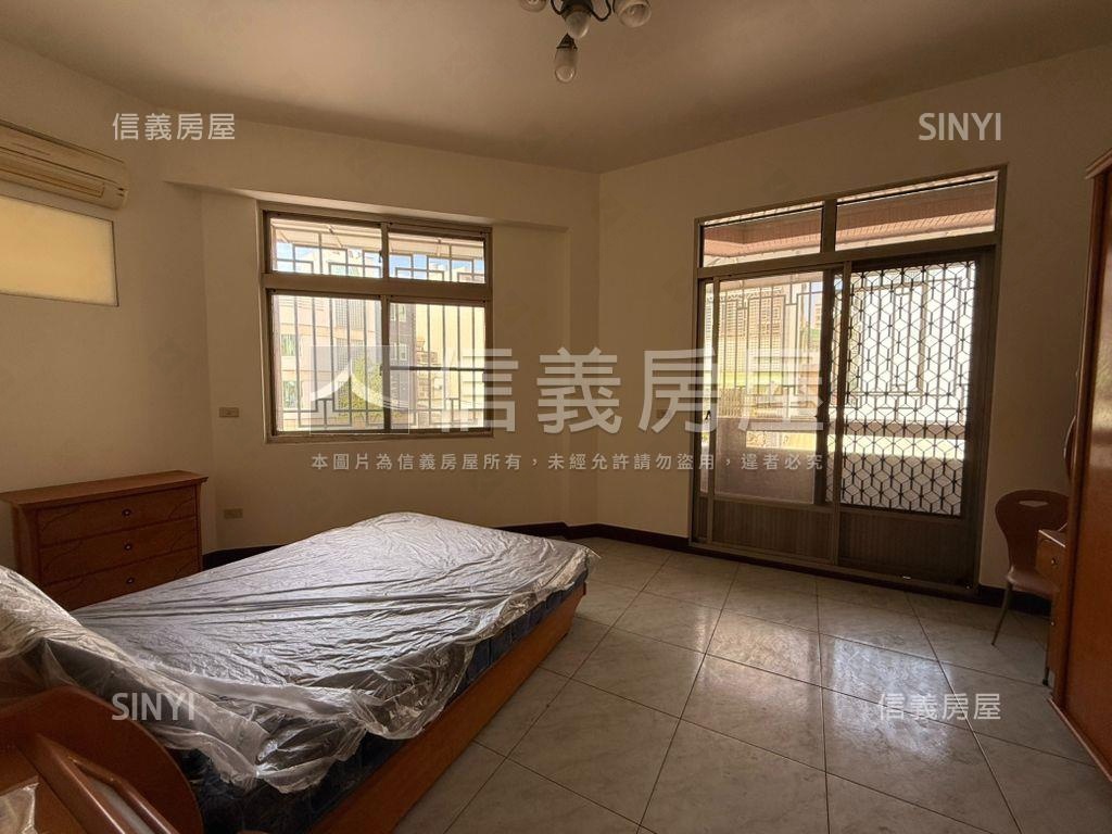 ▪️東區角窗店面．收租寶房屋室內格局與周邊環境