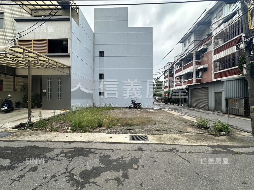 專任近Ａ２０優質轉角土地房屋室內格局與周邊環境