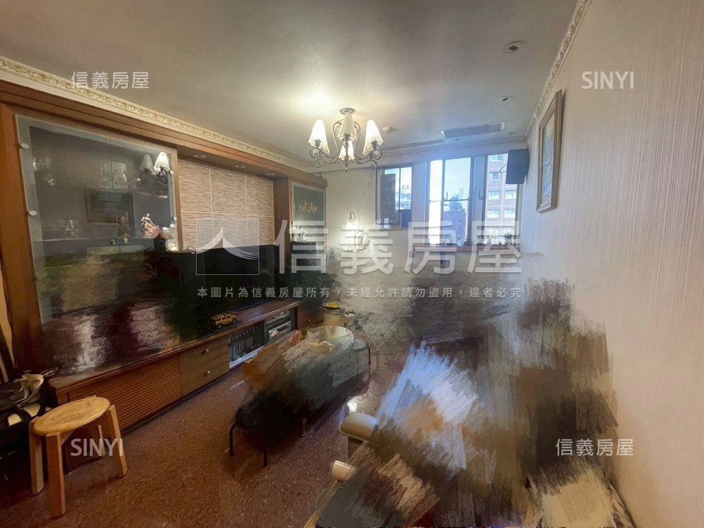 安和路首選電梯三房房屋室內格局與周邊環境