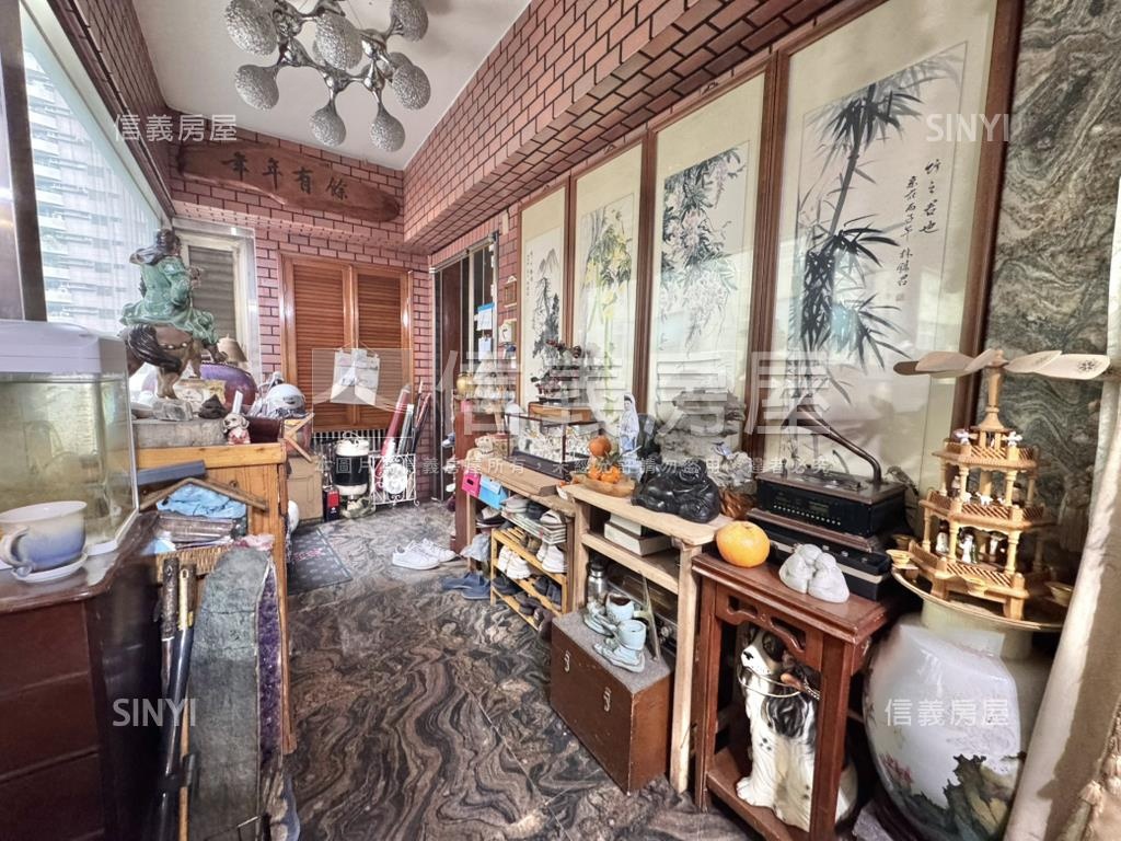 稀有！燕宇名廈四房平車房屋室內格局與周邊環境