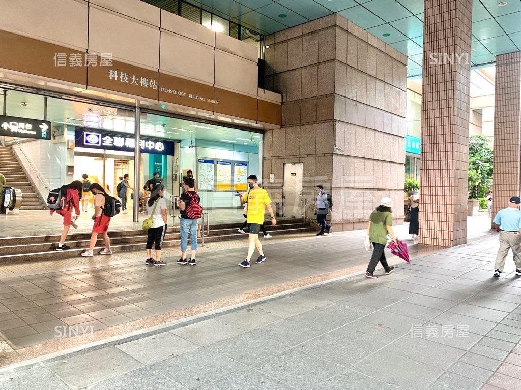 正復興南商用優質店面房屋室內格局與周邊環境