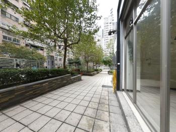 紅樹林近輕軌黃金店面