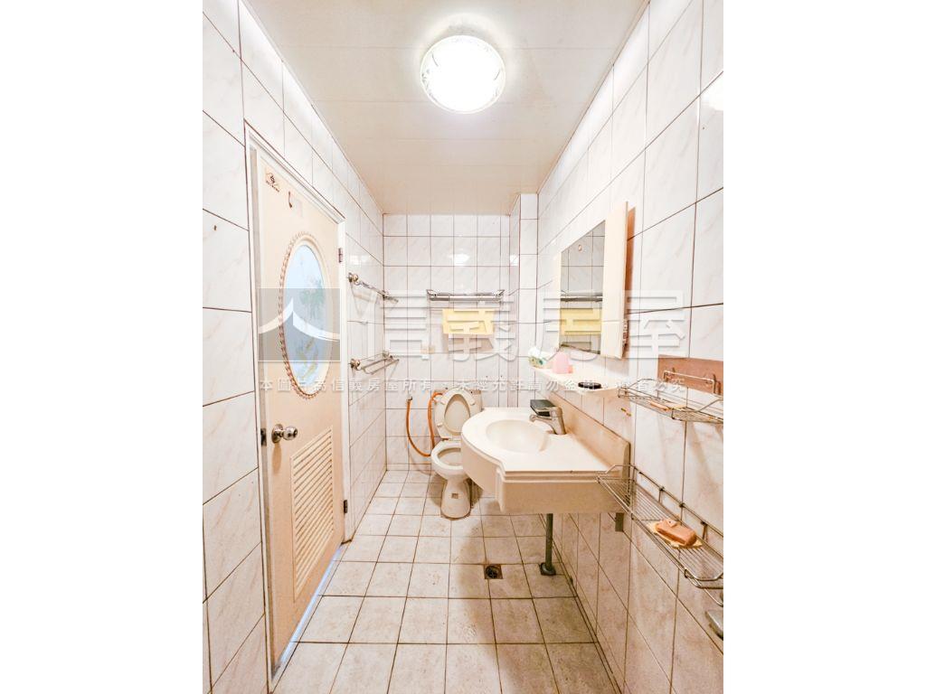 近交流道門前好停車透天房屋室內格局與周邊環境