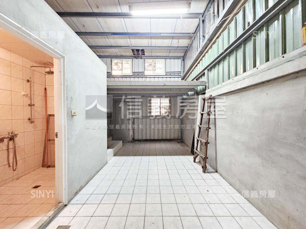 近交流道門前好停車透天房屋室內格局與周邊環境