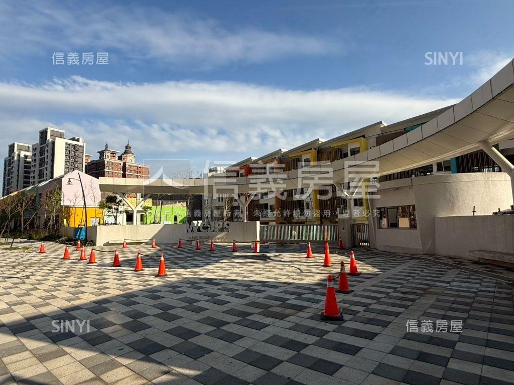 玄泰Ｔ１近學校中高樓景觀房屋室內格局與周邊環境