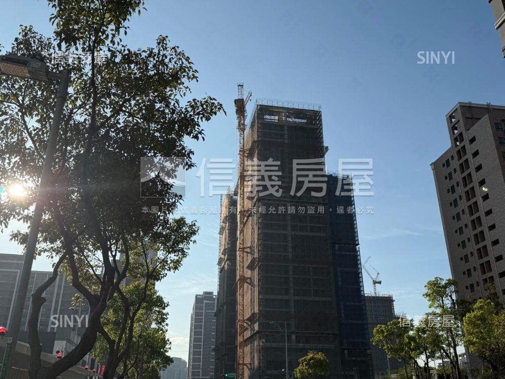 玄泰Ｔ１近學校中高樓景觀房屋室內格局與周邊環境