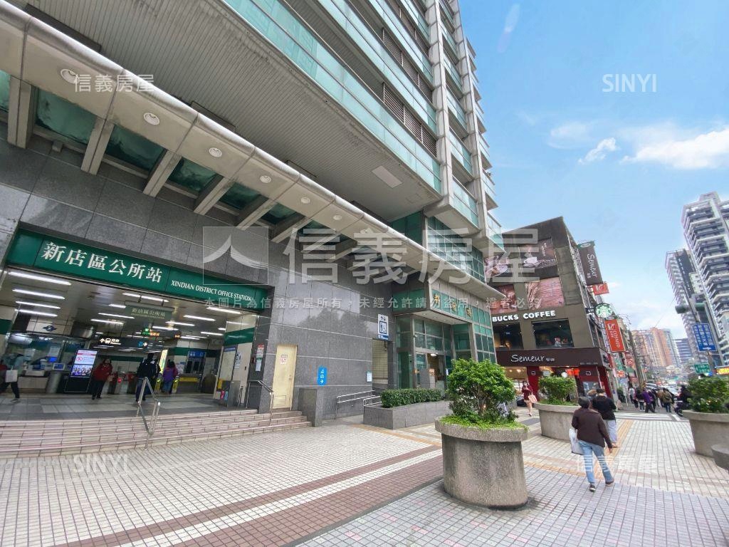 區公所邊間三樓房屋室內格局與周邊環境