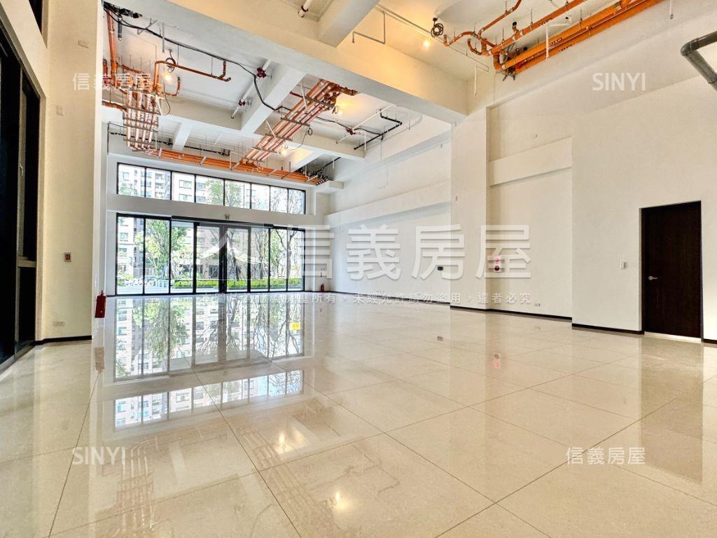【美術館】面寬燙金店面房屋室內格局與周邊環境