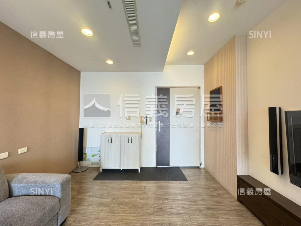 愛河畔天河２房平車美宅房屋室內格局與周邊環境