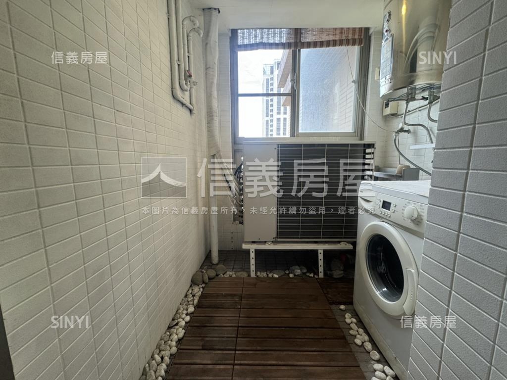 愛河畔天河２房平車美宅房屋室內格局與周邊環境