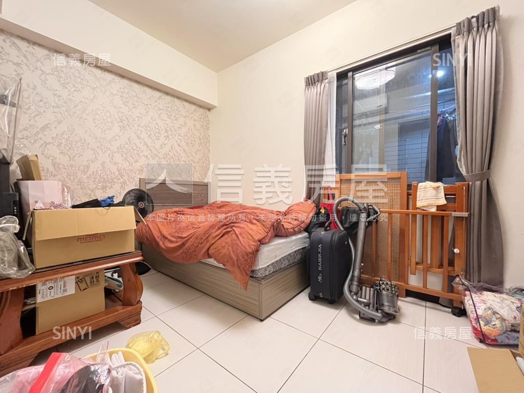 鼎藏大硯雅致三房車位房屋室內格局與周邊環境