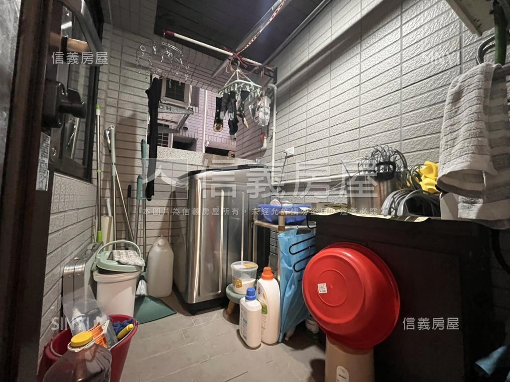 鼎藏大硯雅致三房車位房屋室內格局與周邊環境