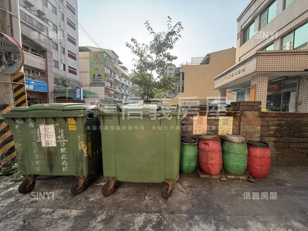 潭子大城凱悅四房格局方正房屋室內格局與周邊環境