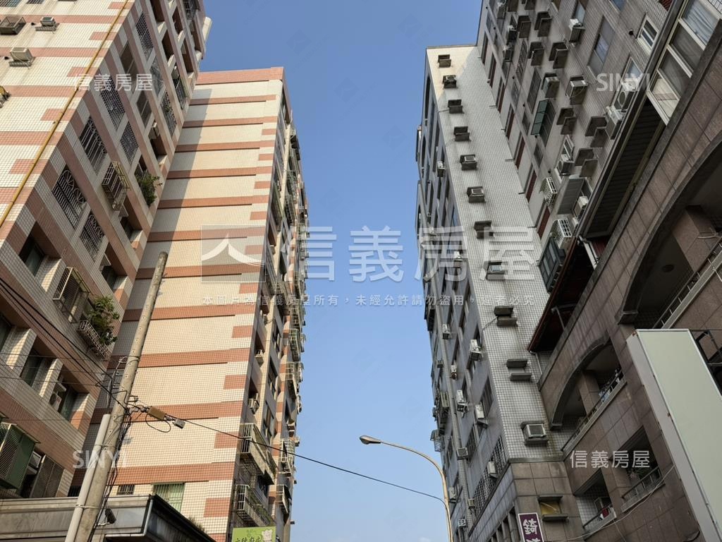 潭子大城凱悅四房格局方正房屋室內格局與周邊環境