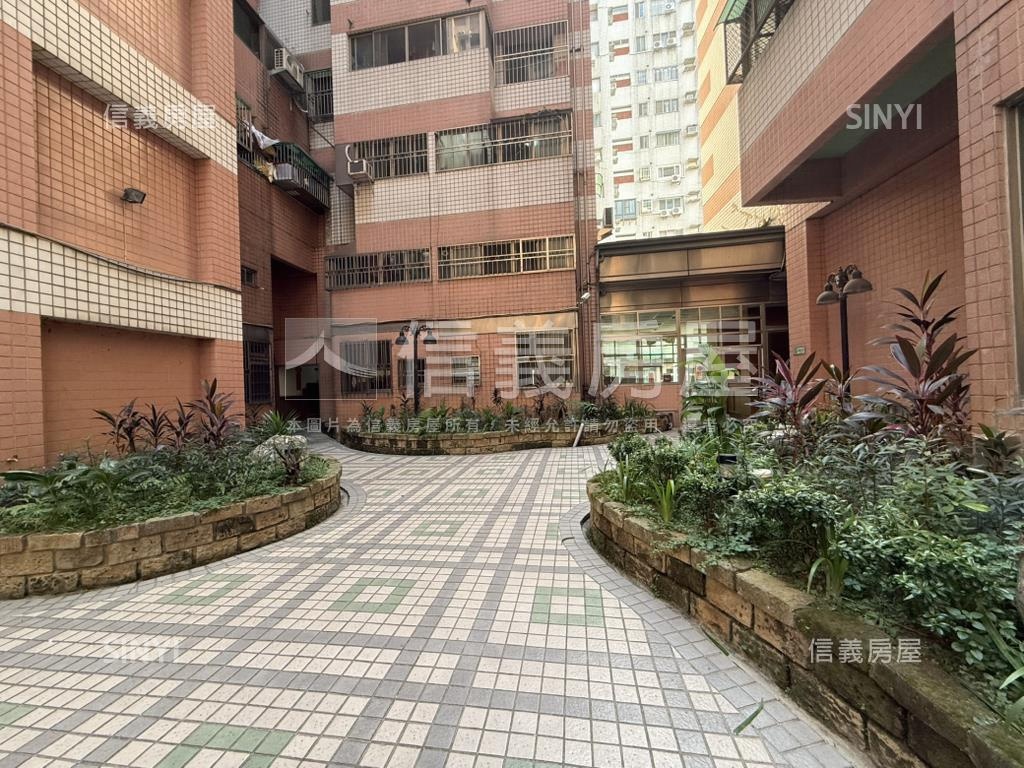 潭子大城凱悅四房格局方正房屋室內格局與周邊環境