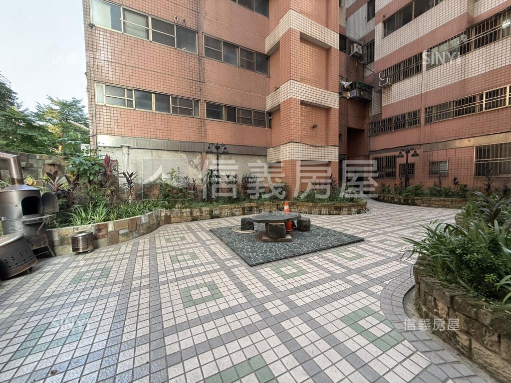 潭子大城凱悅四房格局方正房屋室內格局與周邊環境