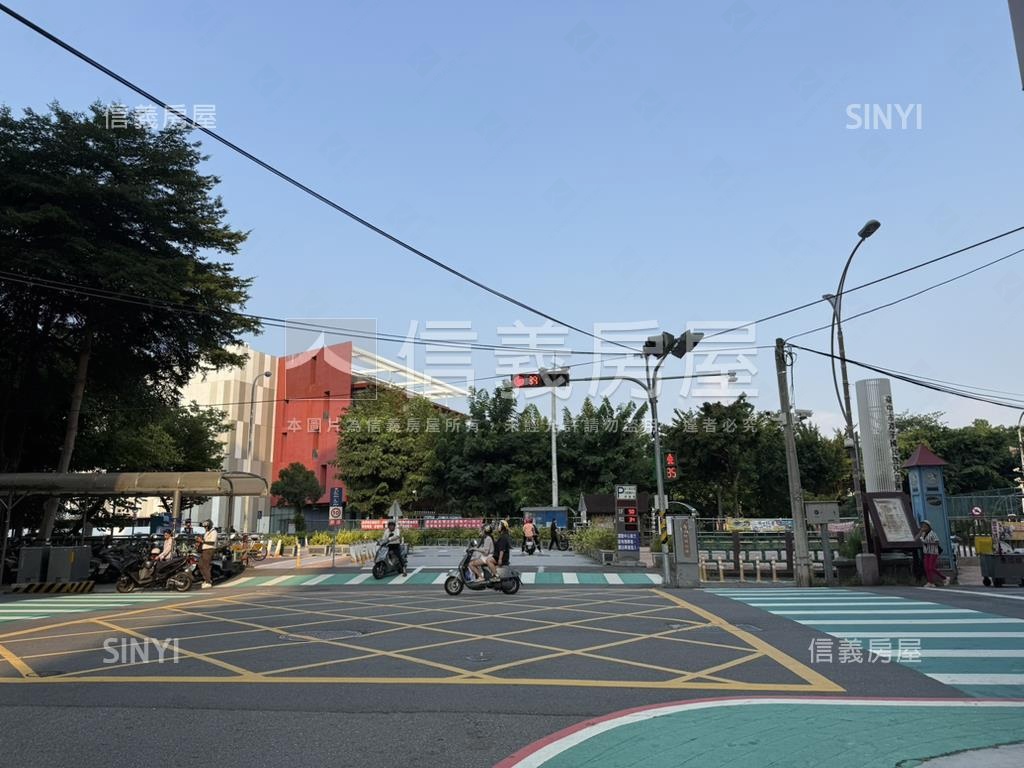 潭子大城凱悅四房格局方正房屋室內格局與周邊環境