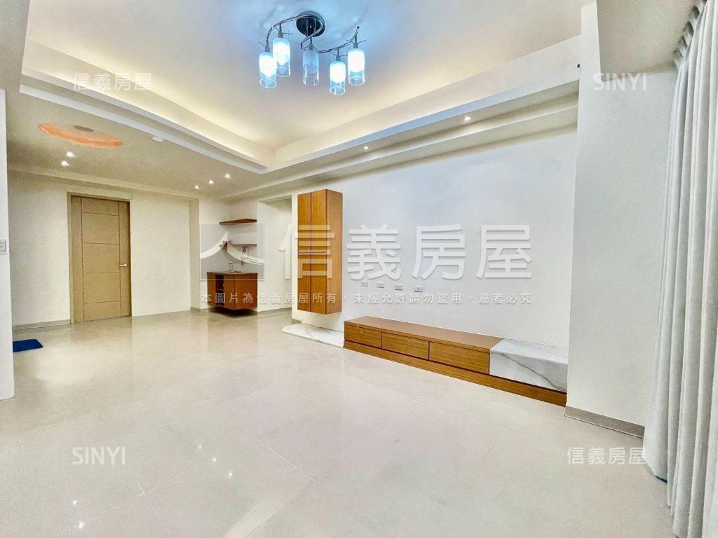 近家樂福佐賀三房美屋房屋室內格局與周邊環境