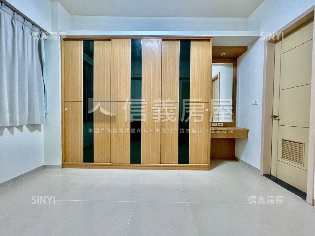 近家樂福佐賀三房美屋房屋室內格局與周邊環境