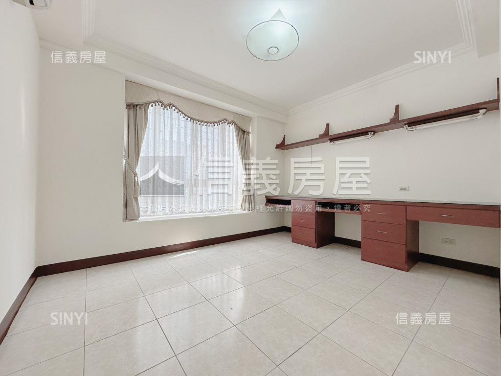 大雅學府震後稀有雙拼別墅房屋室內格局與周邊環境