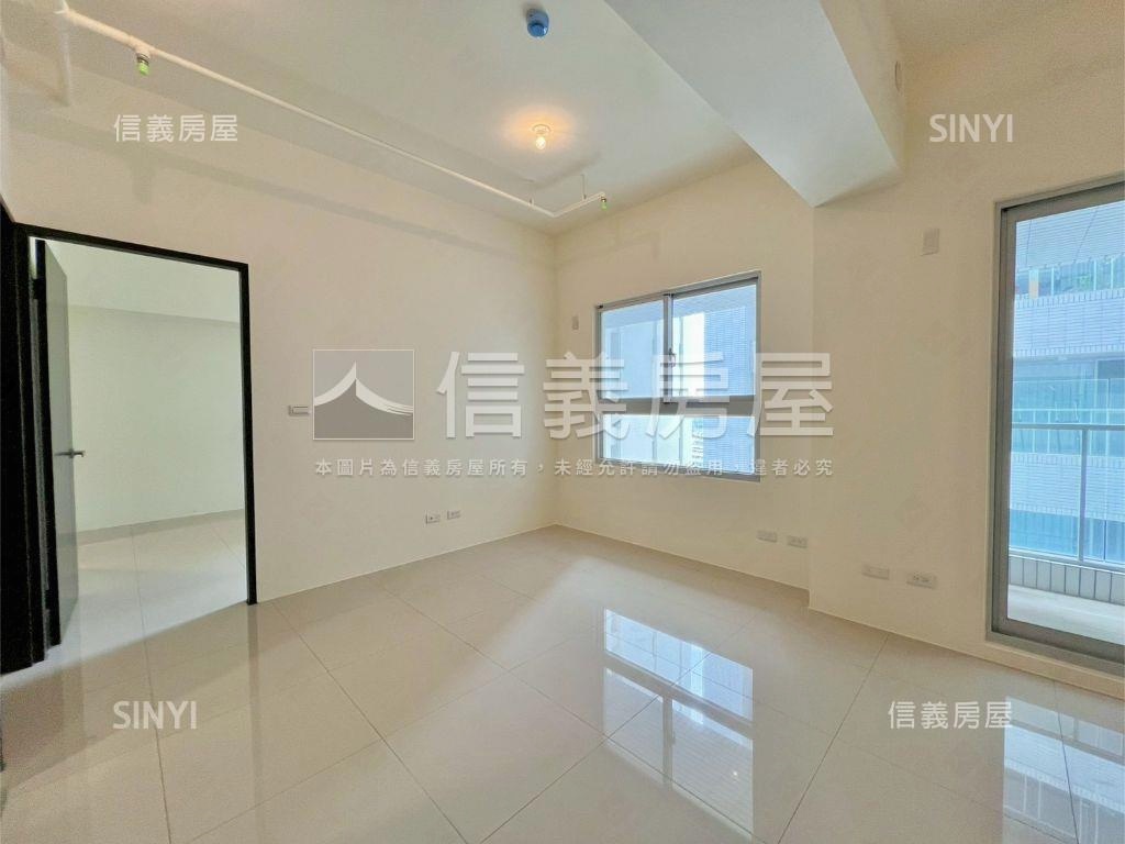 水律川－拾參Ｆ兩房居房屋室內格局與周邊環境