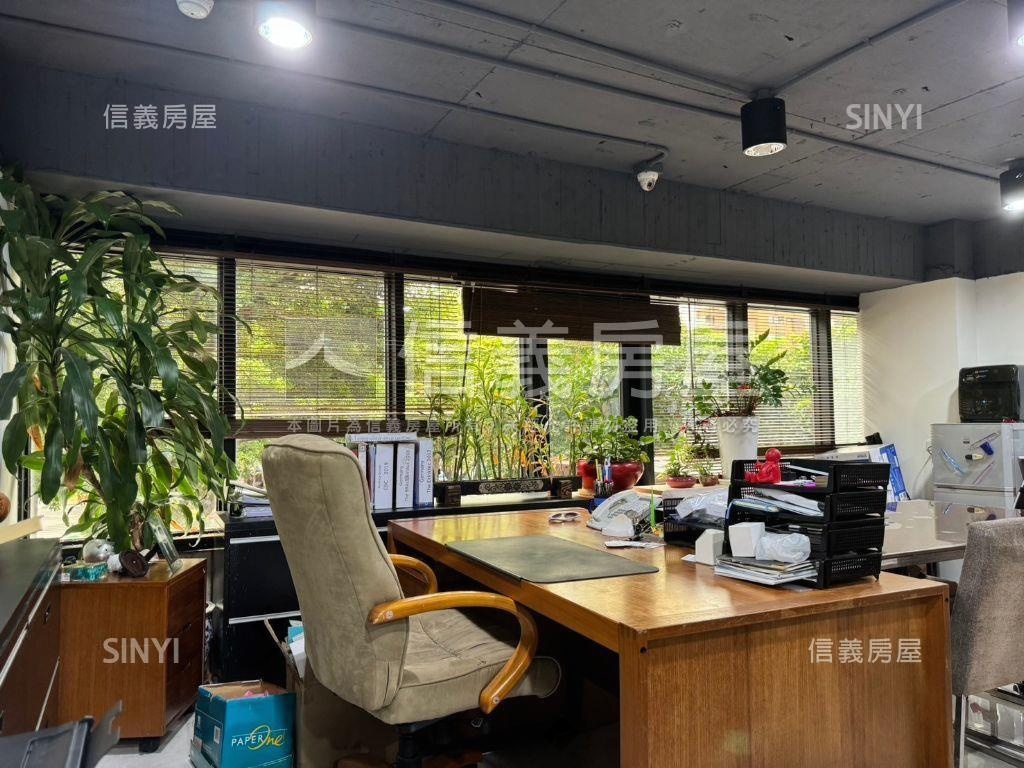 前棟林蔭敦南保富寰宇純辦房屋室內格局與周邊環境