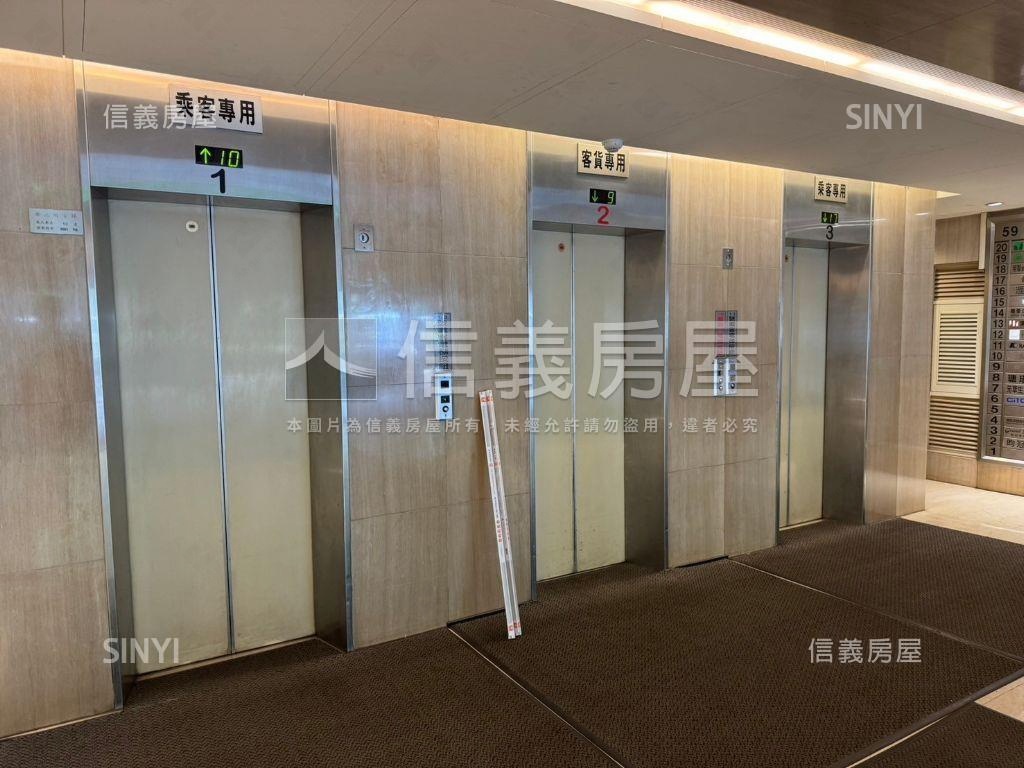 前棟林蔭敦南保富寰宇純辦房屋室內格局與周邊環境