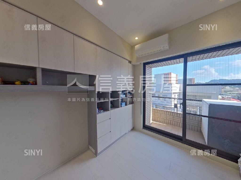 靜心高樓邊間美妝四房車位房屋室內格局與周邊環境