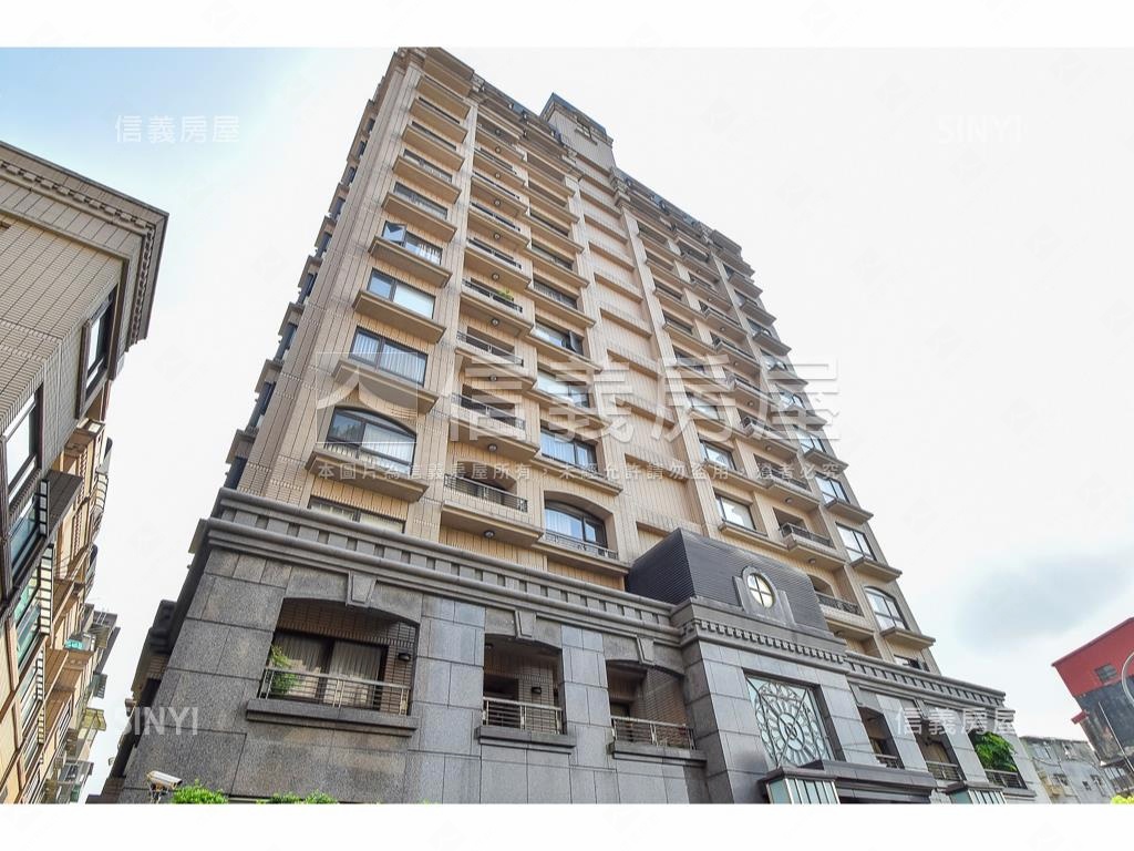 靜心高樓邊間美妝四房車位房屋室內格局與周邊環境