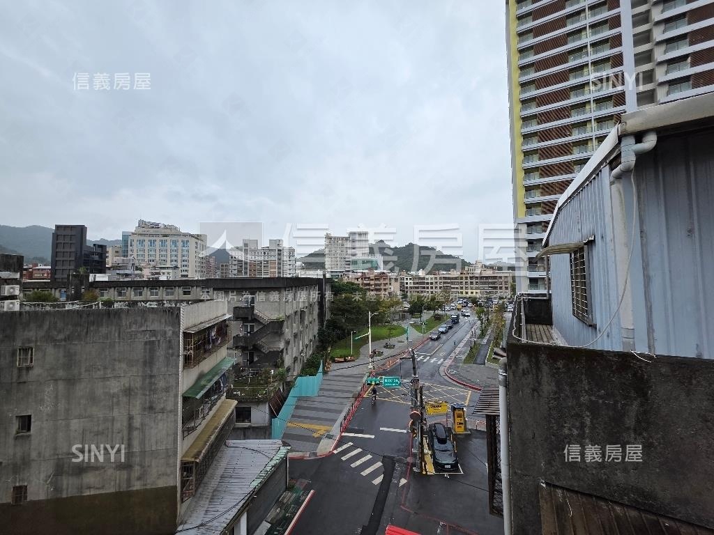 三興公園旁邊間美寓房屋室內格局與周邊環境