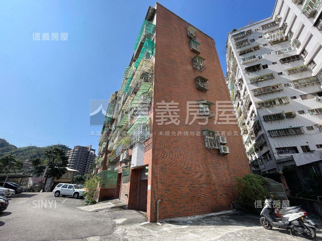 降價！鴛鴦蝴蝶美三房車位房屋室內格局與周邊環境