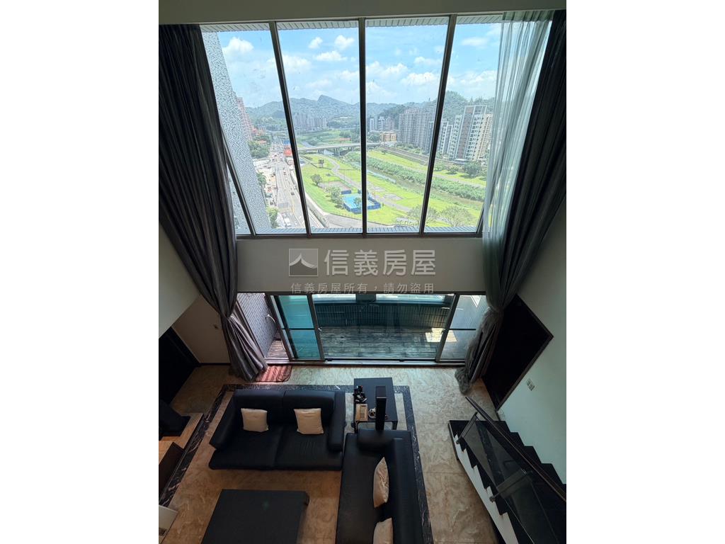 壯麗景觀山河樓中樓豪邸房屋室內格局與周邊環境