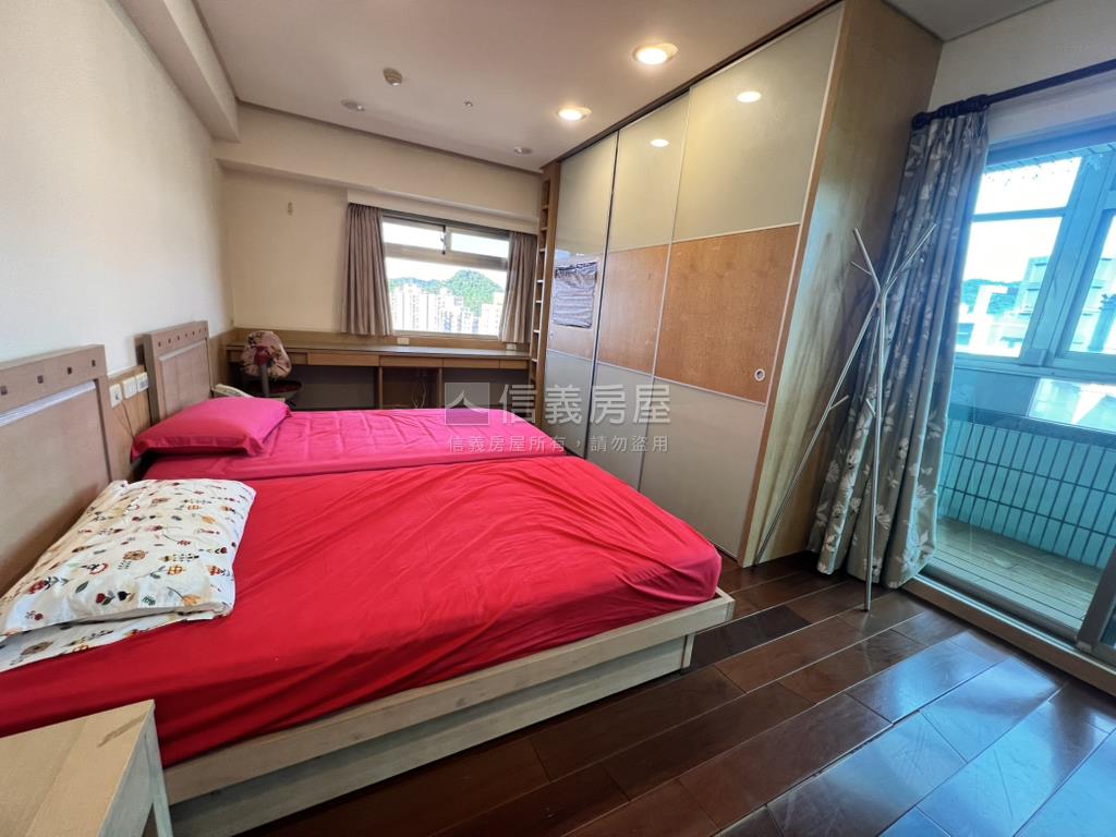 壯麗景觀山河樓中樓豪邸房屋室內格局與周邊環境