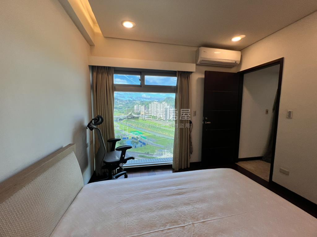 壯麗景觀山河樓中樓豪邸房屋室內格局與周邊環境