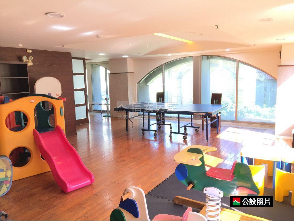 壯麗景觀山河樓中樓豪邸房屋室內格局與周邊環境