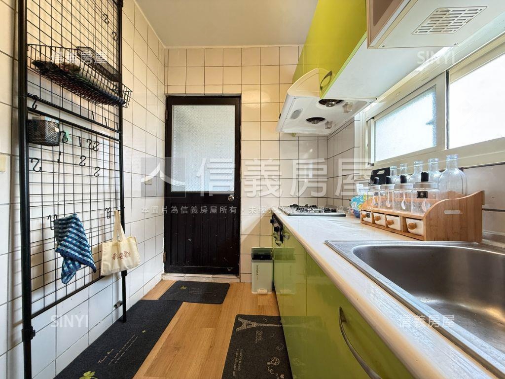 南清大商圈電梯三房房屋室內格局與周邊環境