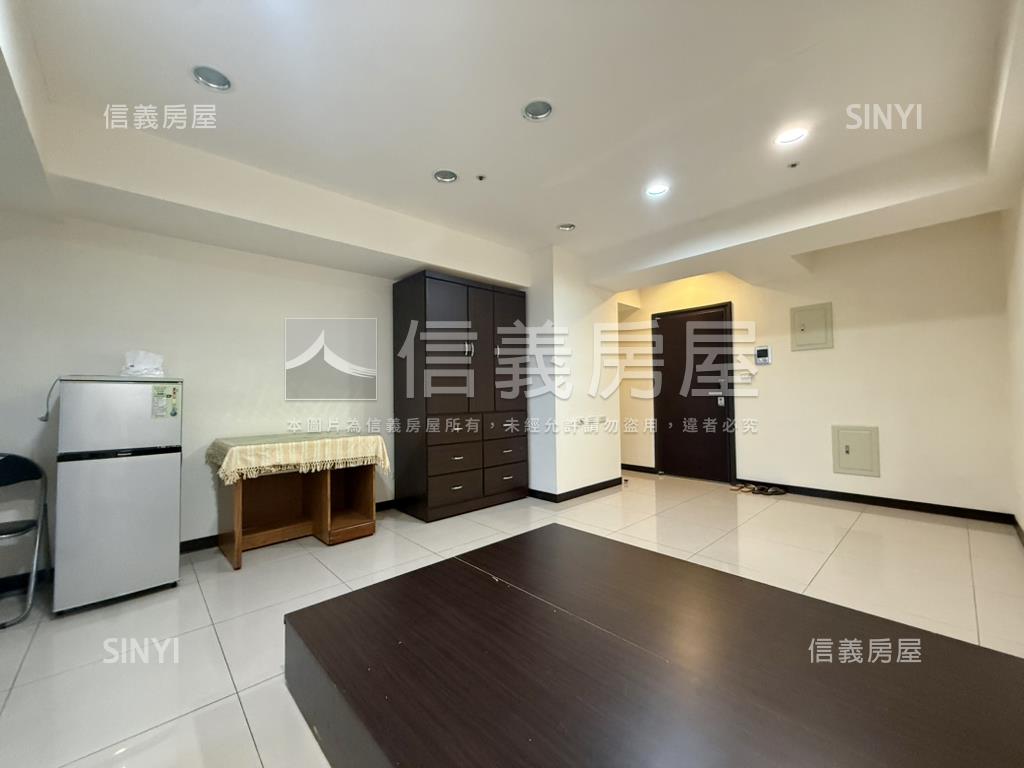 頂溪新時代高樓採光屋房屋室內格局與周邊環境