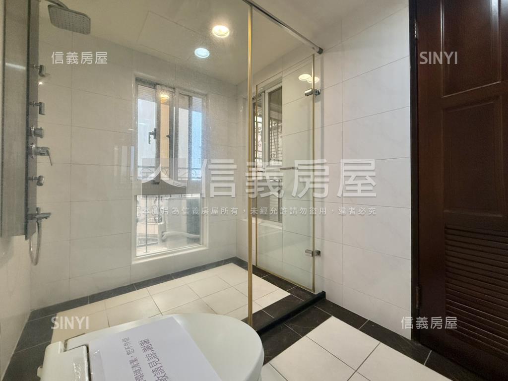 頂溪新時代高樓採光屋房屋室內格局與周邊環境