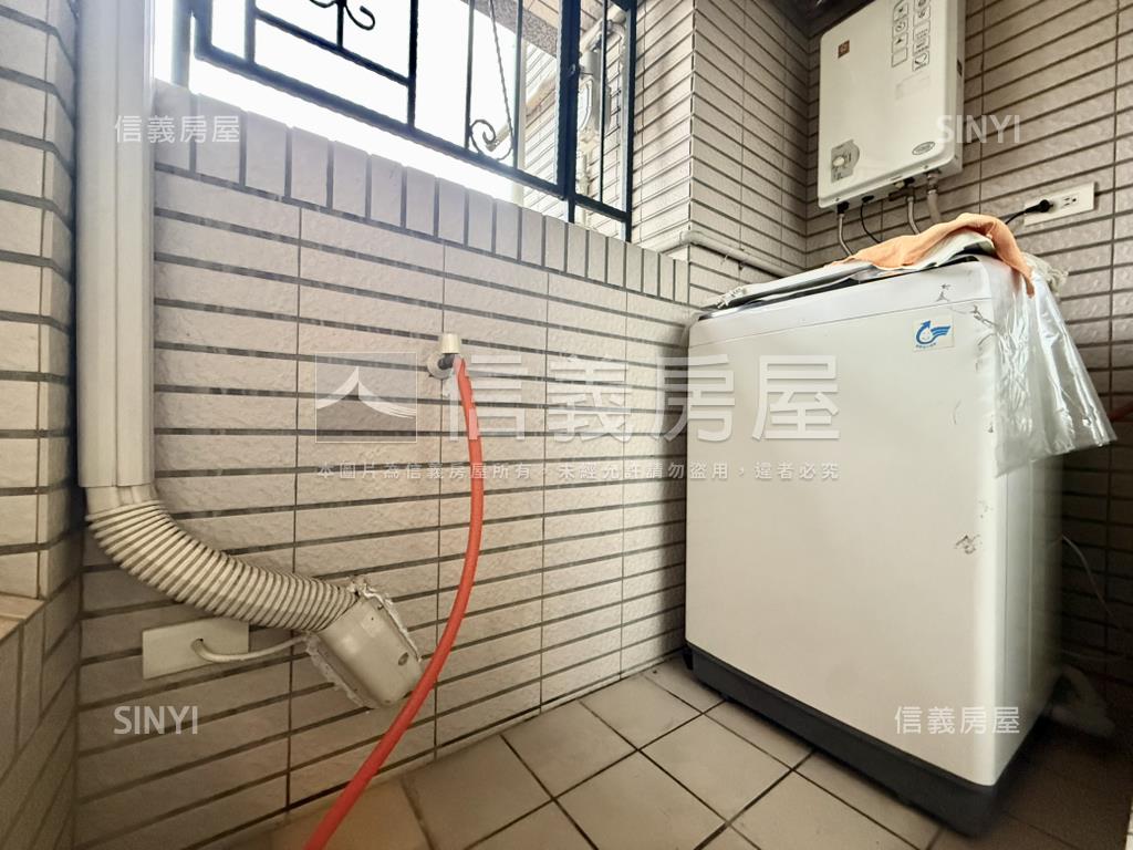 頂溪新時代高樓採光屋房屋室內格局與周邊環境