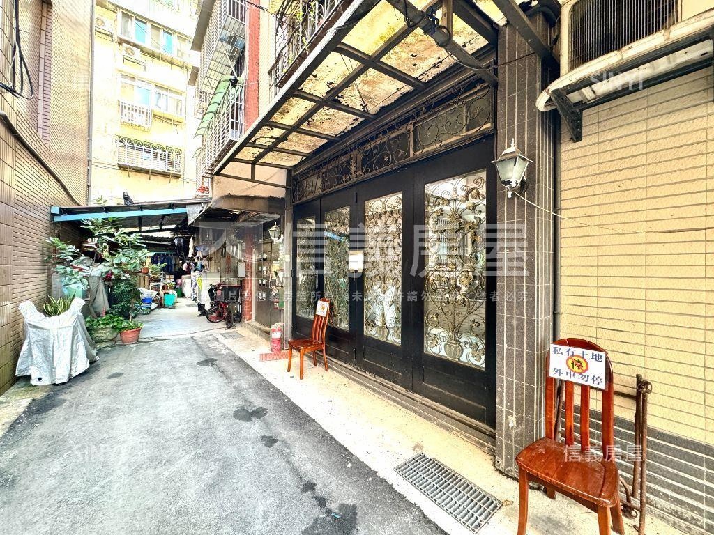 正明湖國中小學區一樓房屋室內格局與周邊環境