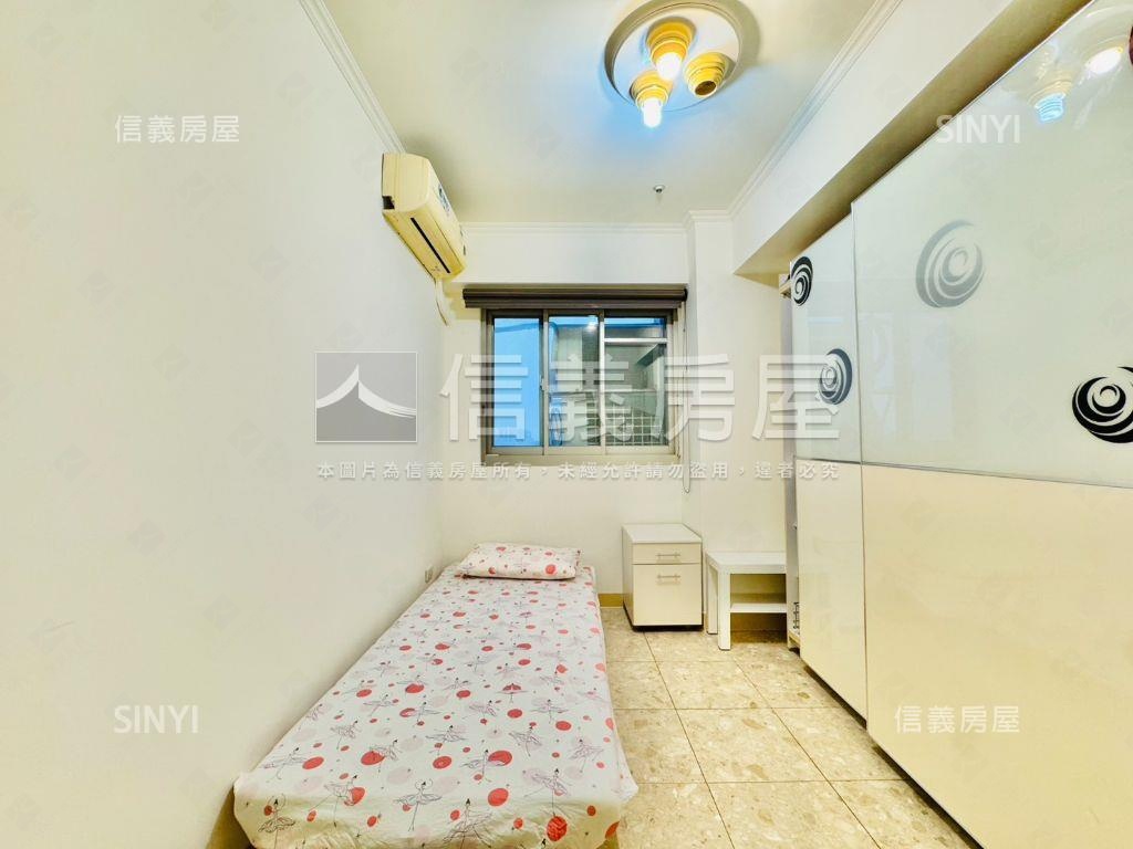 力霸曠世豪景３房房屋室內格局與周邊環境